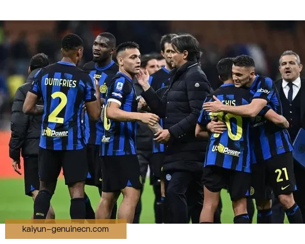 南美足球快攻战术引领球队逆转胜局，表现亮眼再创精彩比赛传奇