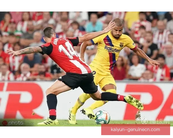 拉菲尼亚在超级杯中双响，状态回暖表现引人关注